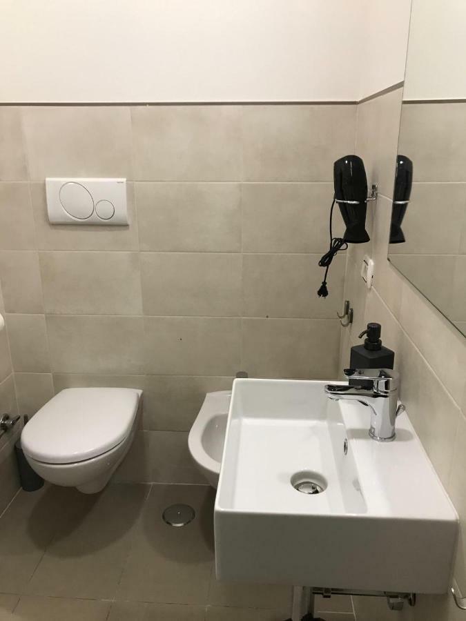 לינה וארוחת בוקר רומא Borgonove מראה חיצוני תמונה